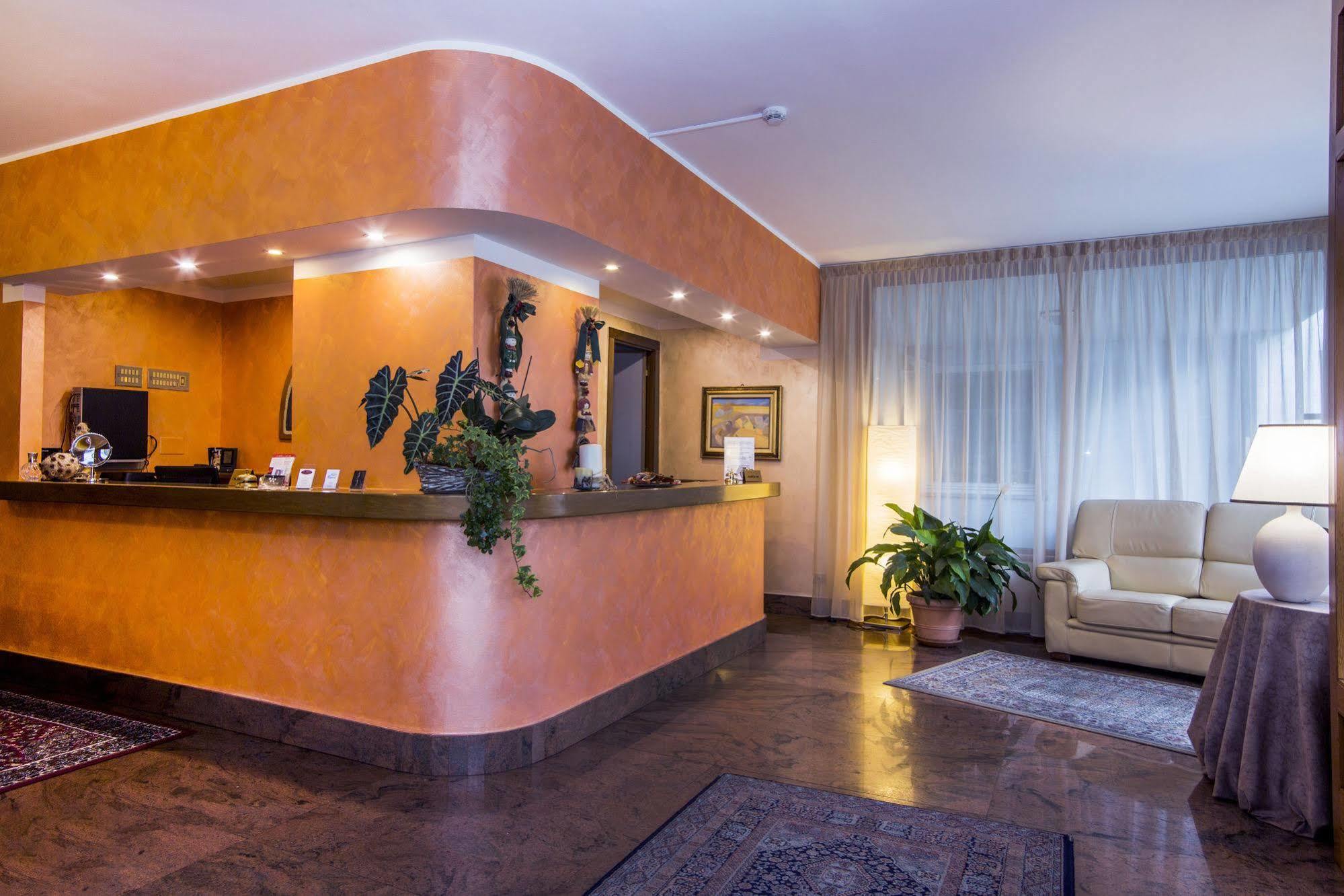 Hotel Le Pageot Aosta Dış mekan fotoğraf